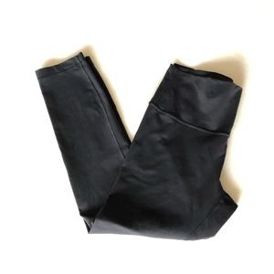 Lululemon Wunder Under High Waist 7/8 size 10